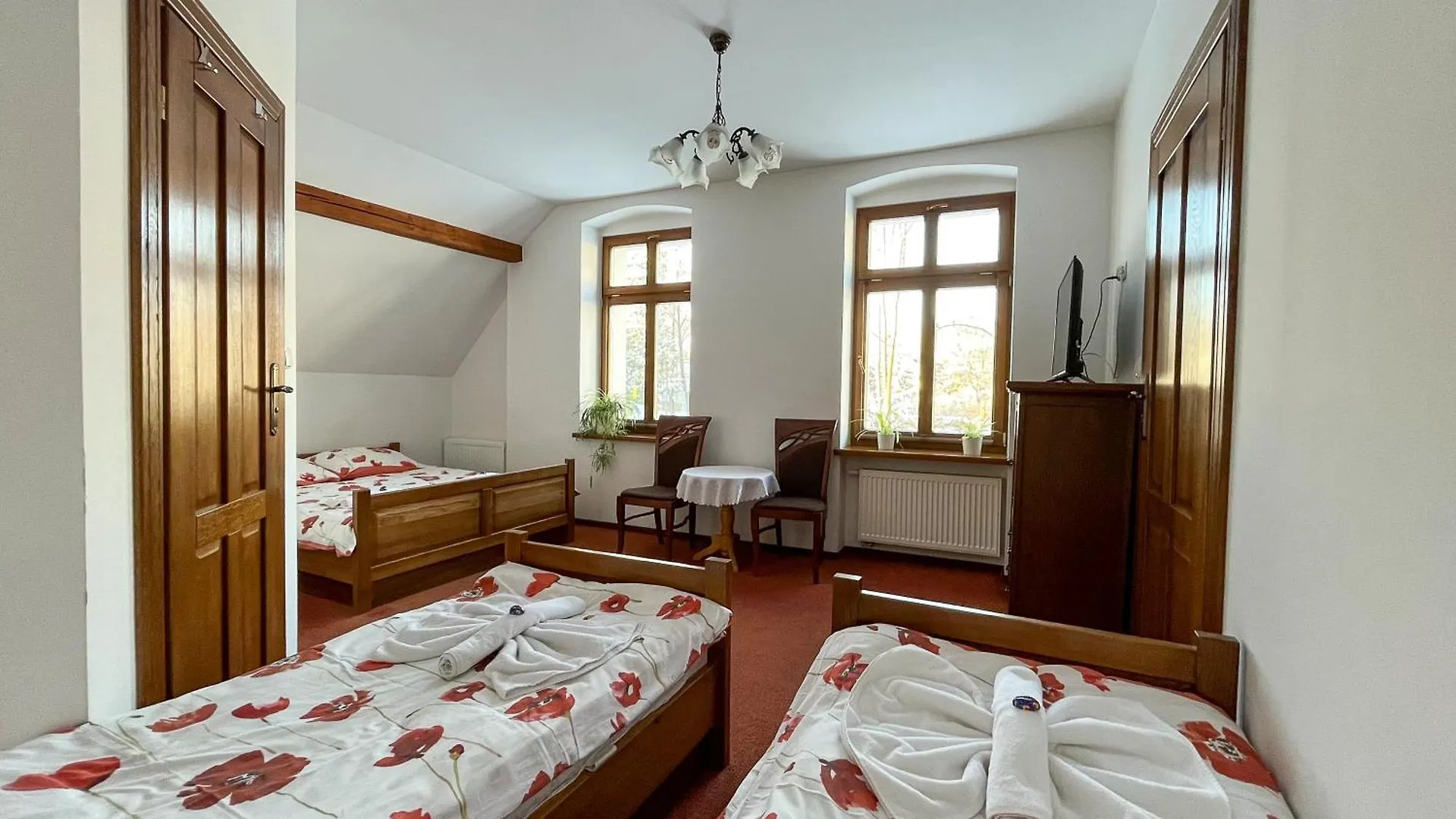 Willa Dzika Roza Szklarska Poreba Homestay